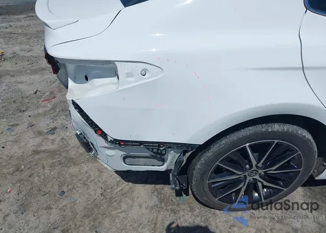 2024 Toyota Camry Se z USA, uszkodzony, nr VIN 4T1T11AK4RU897115